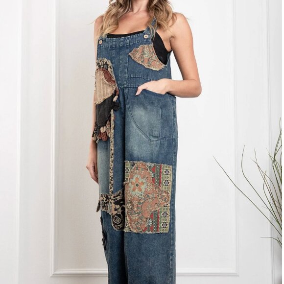 NWT BlueVelvet Denim Capri Overalls with Mixed Patches in Denim Size LARGE - Picture 3 of 12